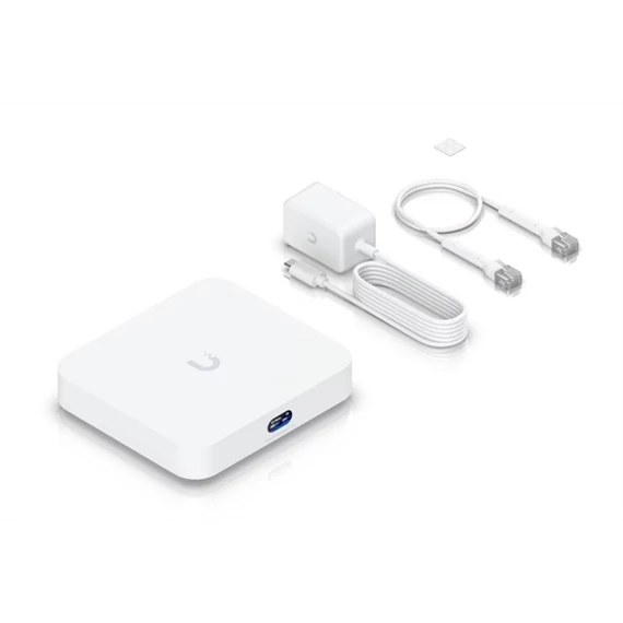 UBiQUiTi Vezetékes Cloud Gateway 4x1Gbps (LAN) + 1x2,5Gbps (WAN), IPS routing, OpenVPN, Asztali - UCG-Ultra
